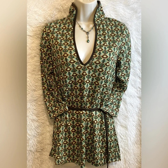 Vixen by Micheline Pitt Tops - Vixen Vintage Timeless Inspired Top . Size Medium. Made in USA.